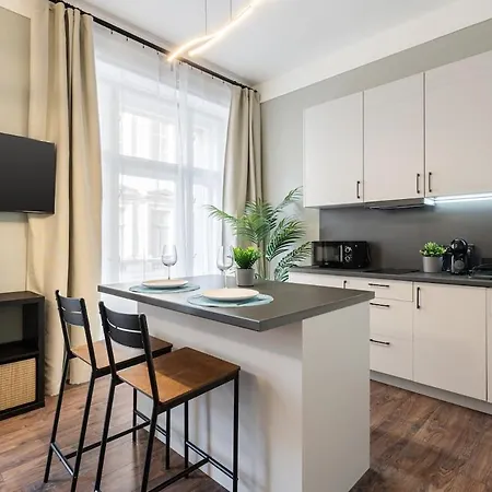 Premium 4 Bedroom On Maria St * Budapest