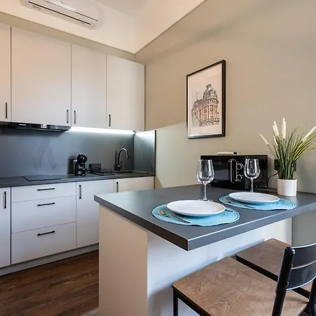 Premium 4 Bedroom On Maria St Appartement