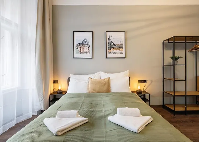Premium 4 Bedroom On Maria St