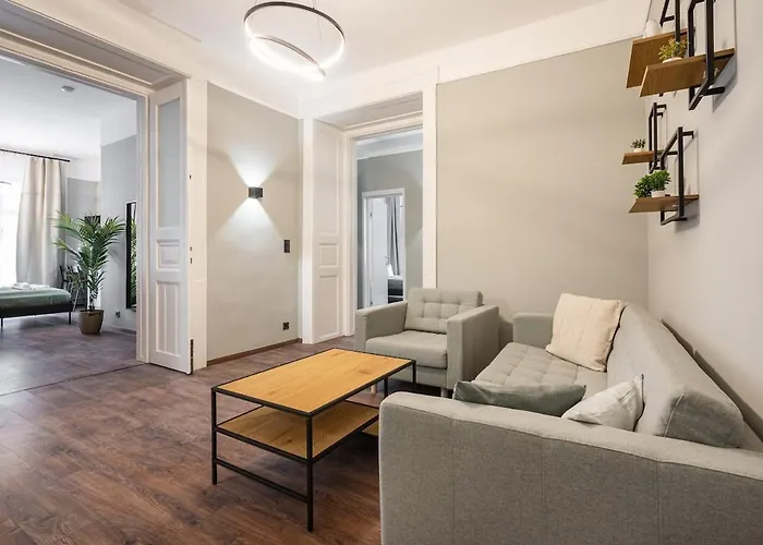 דירה Premium 4 Bedroom On Maria St