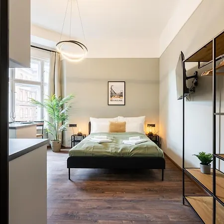 Premium 4 Bedroom On Maria St Appartement *