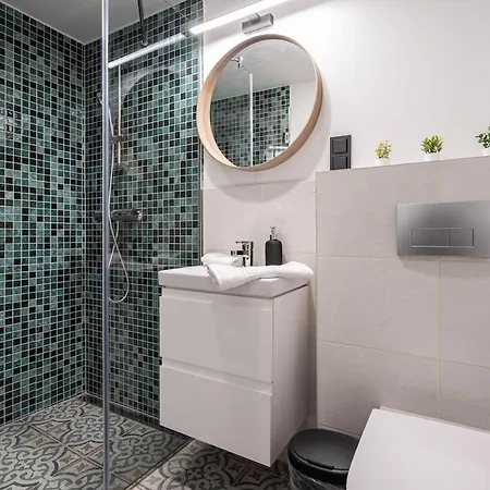 Premium 4 Bedroom On Maria St Apartman Budapest